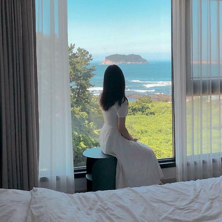 Hotel Seogwipean Сеогвипо Екстериор снимка