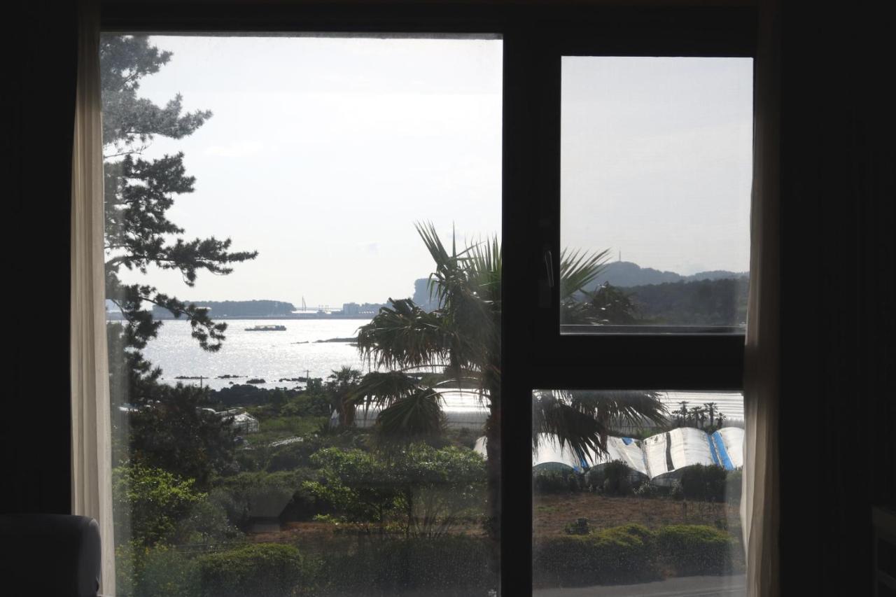 Hotel Seogwipean Сеогвипо Екстериор снимка
