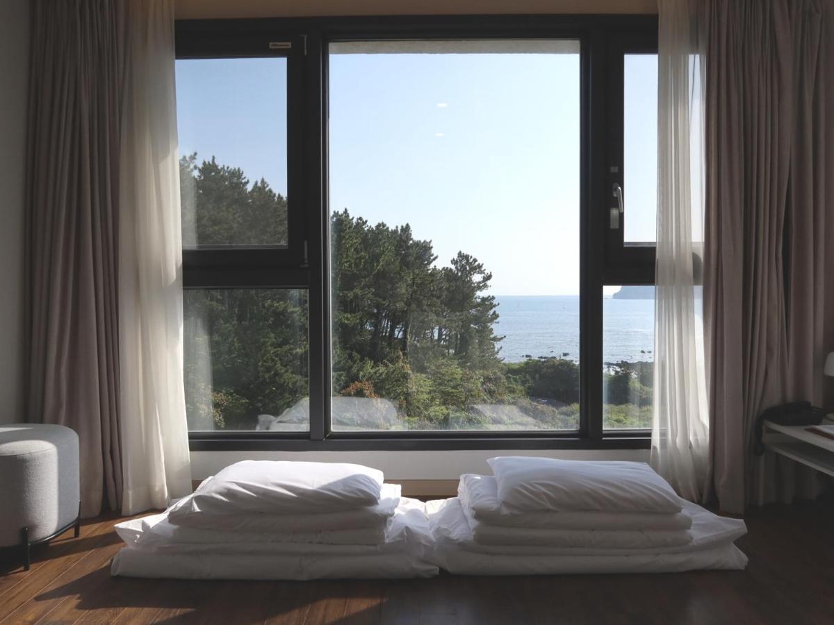 Hotel Seogwipean Сеогвипо Екстериор снимка